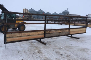 img-Fence-Line-Feeder
